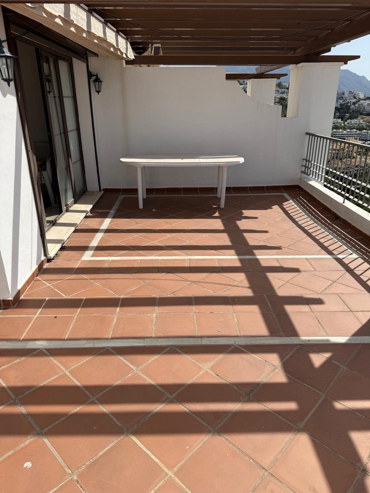 2 bedroom Apartment in Benahavís in Benahavís - foto 2