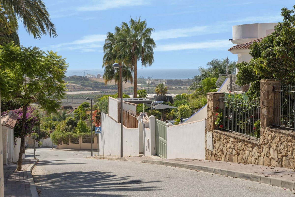 Perceel te koop in Almayate met zee- en bergzicht – 800 m², nabij Torre del Mar in Almayate - foto 4