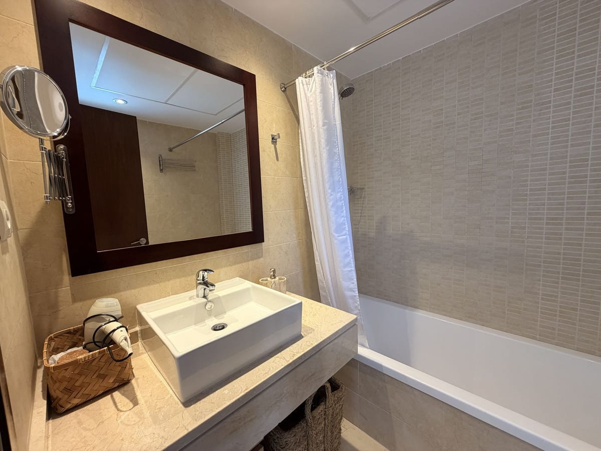Duplex penthouse met 2 slaapkamers in Altos de los Monteros, Marbella in Los Monteros - foto 11