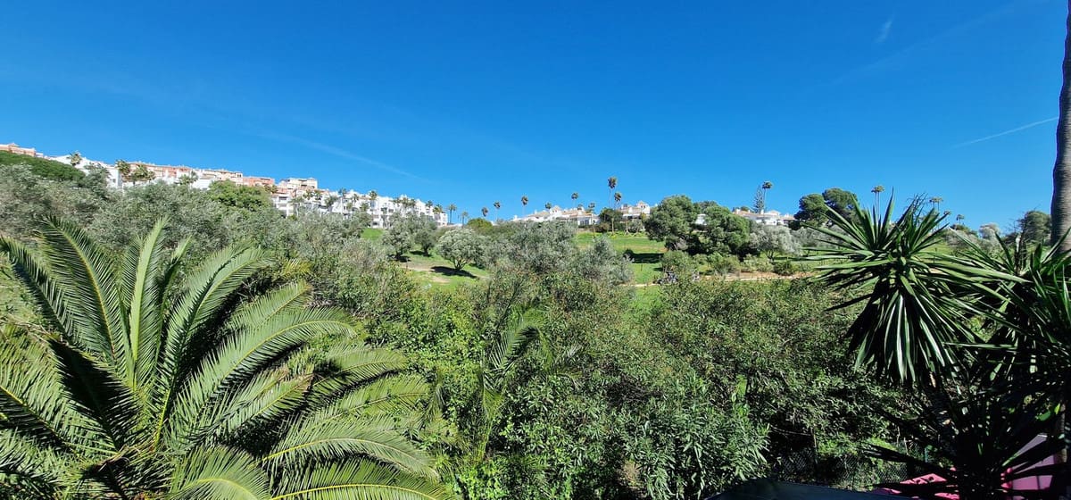 3-slaapkamerwoning aan de frontline golf in La Duquesa in La Duquesa - foto 7