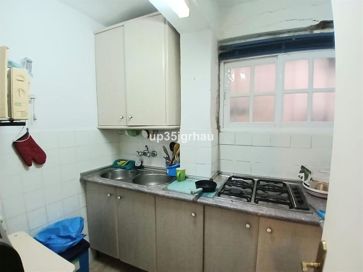 Villa met 5 slaapkamers in Estepona in Estepona - foto 20