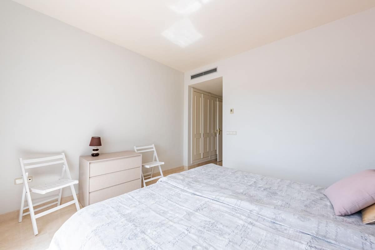 Drie-slaapkamer penthouse in Atalaya in Atalaya - foto 17