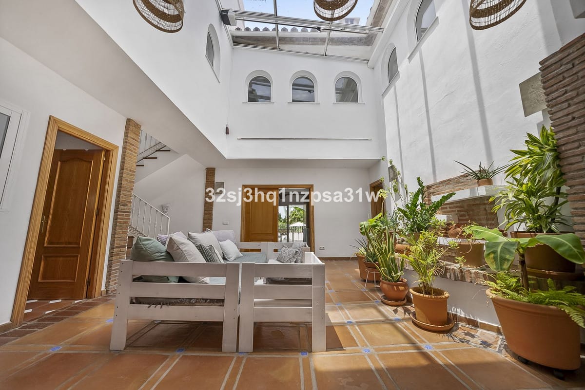 Villa met 6 slaapkamers in Estepona in Estepona - foto 5