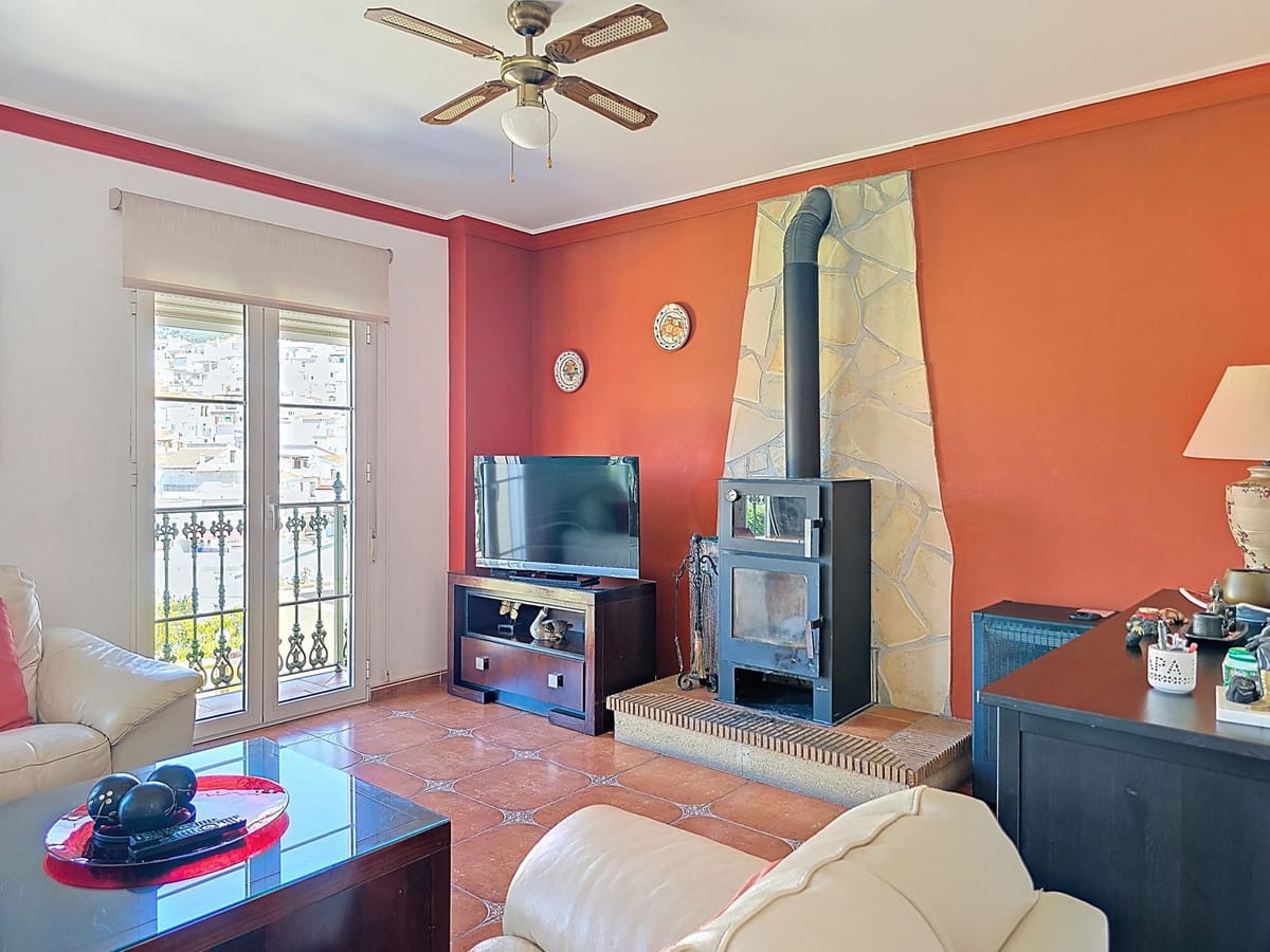 Prachtige villa met drie verdiepingen en spectaculair uitzicht in Canillas de Albaida in Canillas de Albaida - foto 8