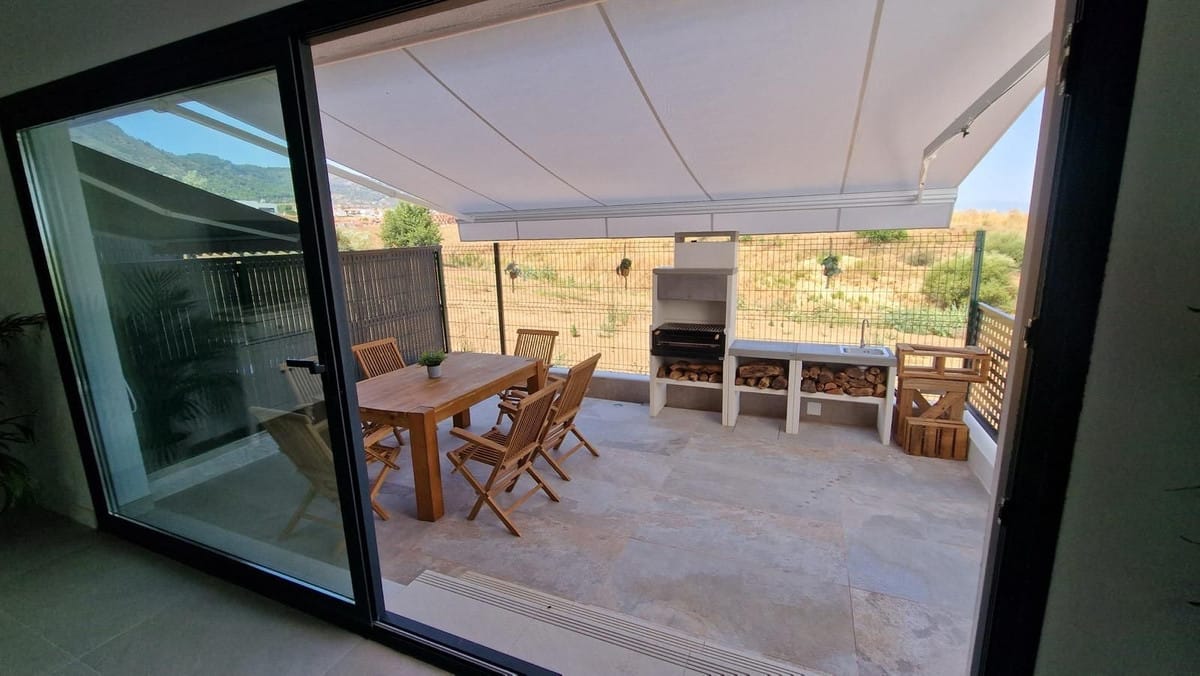 Hoekwoning met 3 slaapkamers in Alhaurín de la Torre in Alhaurín de la Torre - foto 12