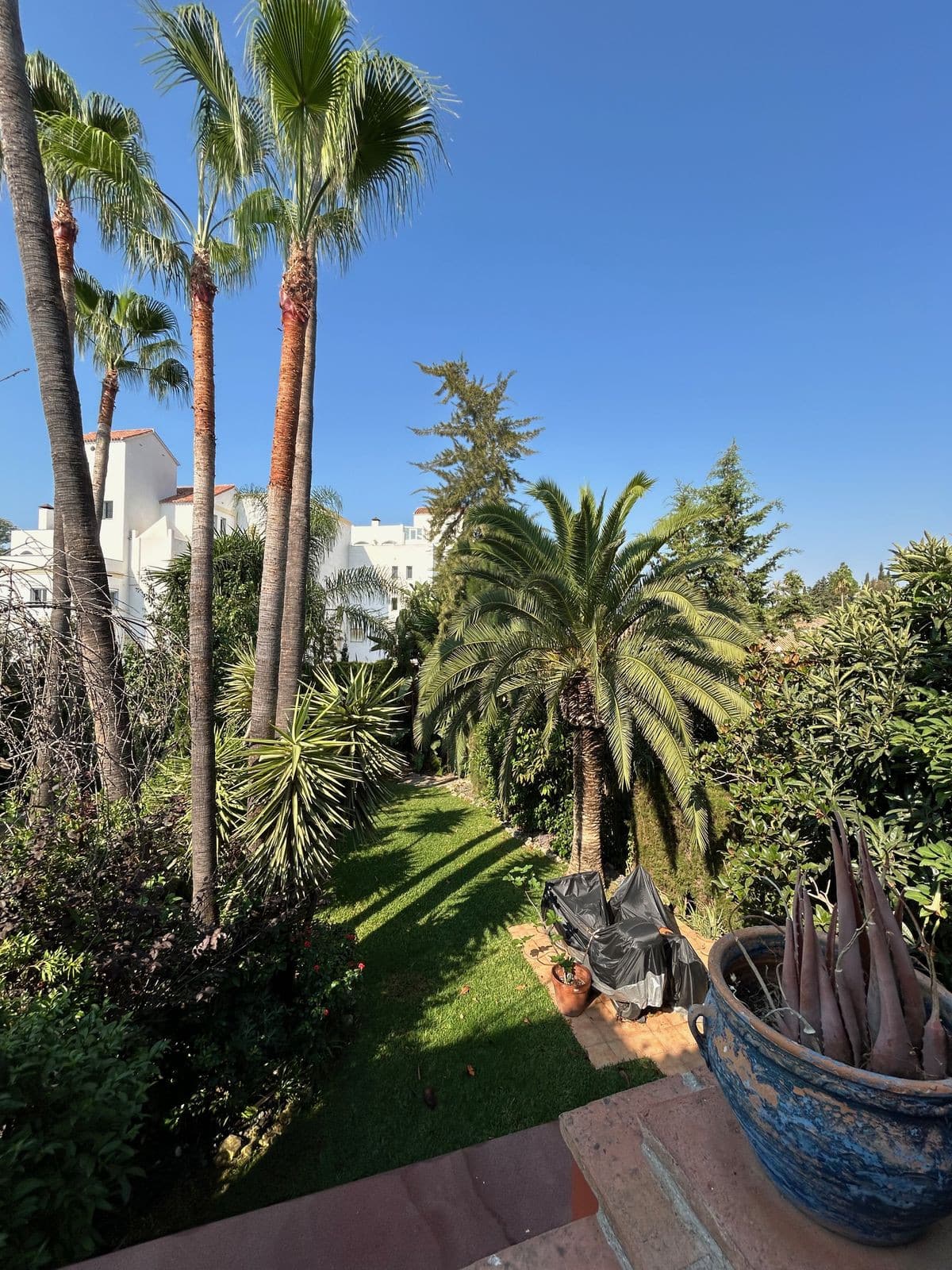 Hoekwoning met grote privétuin in Lomas de Monte Biarritz, Atalaya in Atalaya - foto 2