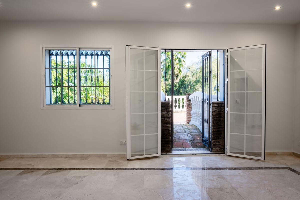 Villa met 4 slaapkamers in Nueva Andalucía in Nueva Andalucía - foto 19