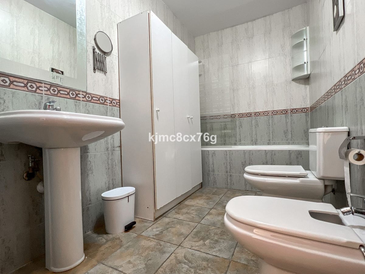 Een slaapkamer appartement nabij Málaga historisch centrum - foto 12