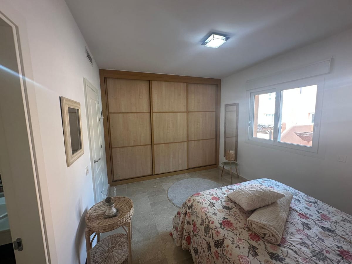 Woning met 4 slaapkamers in Cabopino, Marbella Oost in Cabopino - foto 18
