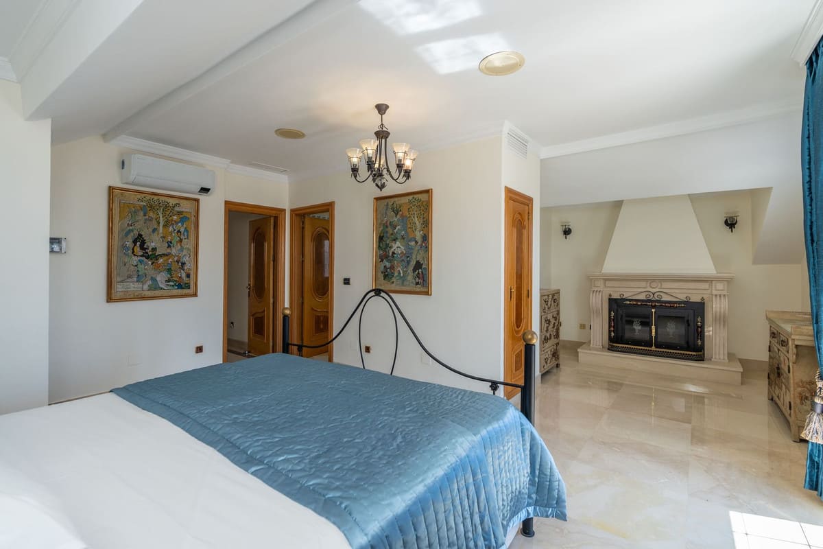 5-slaapkamer duplex penthouse in Marbella op 200 meter van het strand in Marbella - foto 11