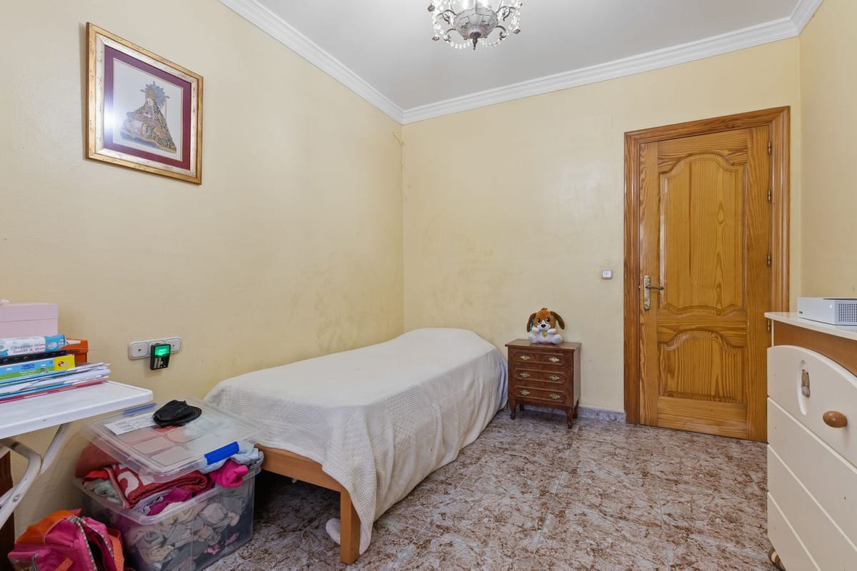 4-slaapkamerwoning in Los Pinos, Alhaurín de la Torre in Alhaurín de la Torre - foto 8