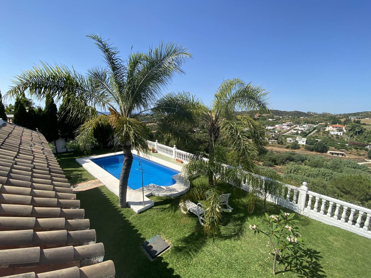 Finca met 3 slaapkamers in El Velerín (Estepona) in Estepona - foto 17