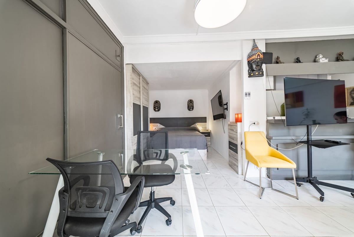 1 bedroom Apartment in Marbella in Marbella - foto 5