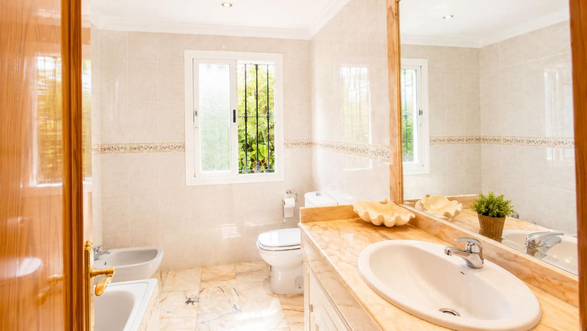 Huis met 3 slaapkamers in Estepona in Estepona - foto 15