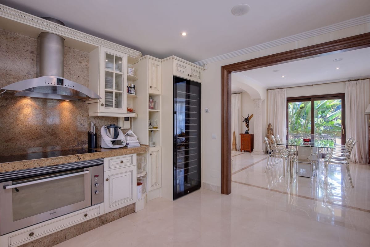 Villa met 6 slaapkamers in Los Arqueros, Málaga in Los Arqueros - foto 17