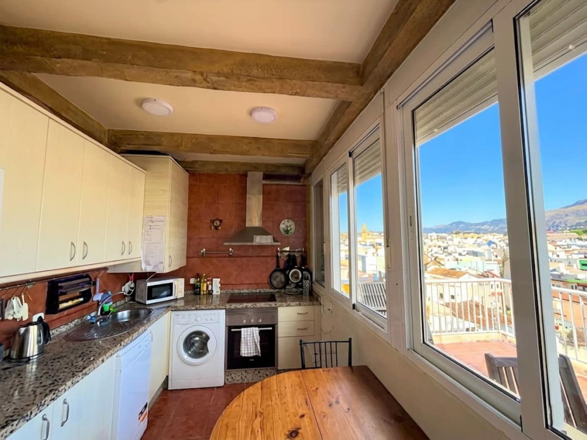2 bedroom Apartment in Estepona in Estepona - foto 4