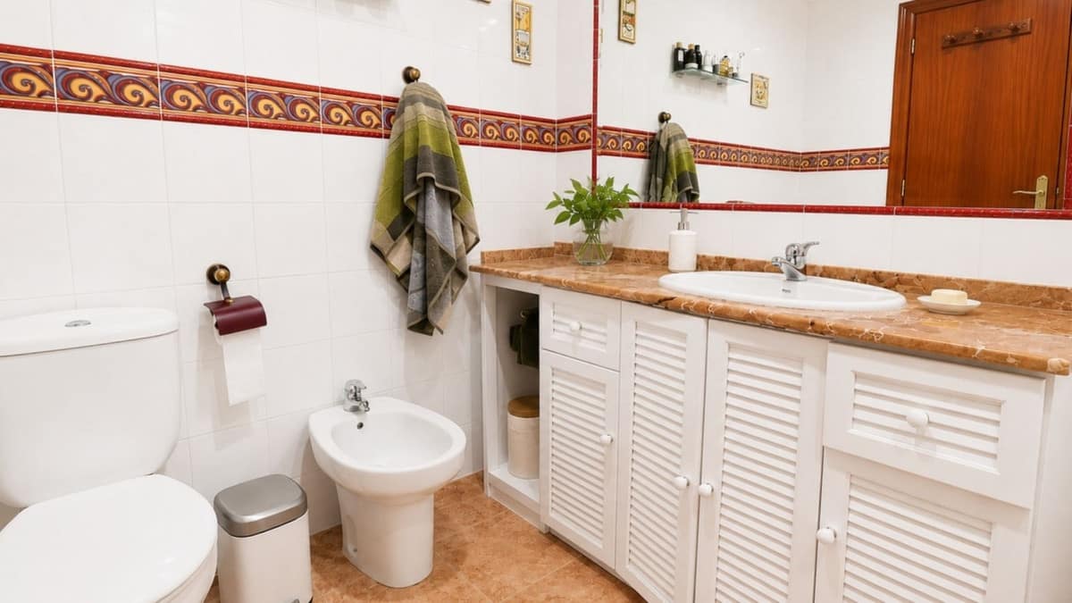 4-slaapkamer stadswoning in La Línea in La Línea - foto 13