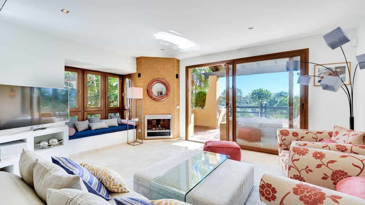 3 bedroom Apartment in Estepona in Estepona - foto 4