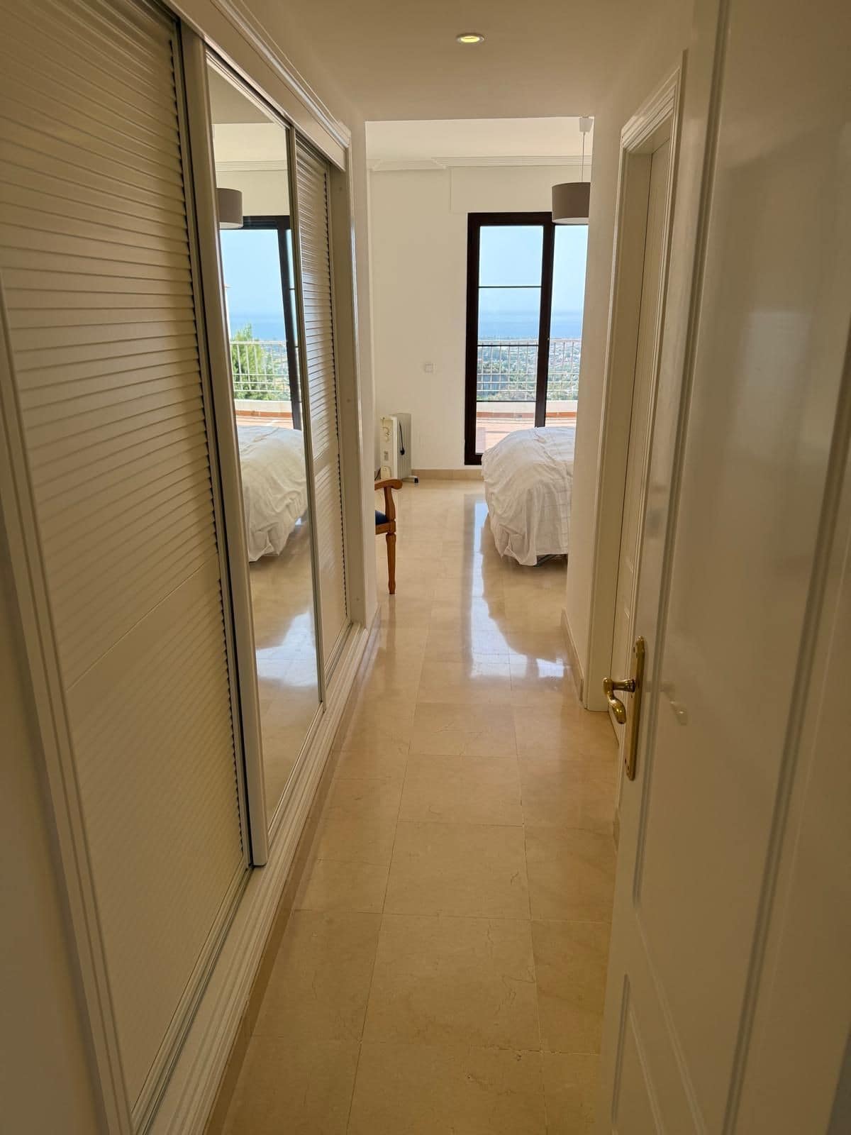 2 bedroom Apartment in Benahavís in Benahavís - foto 12