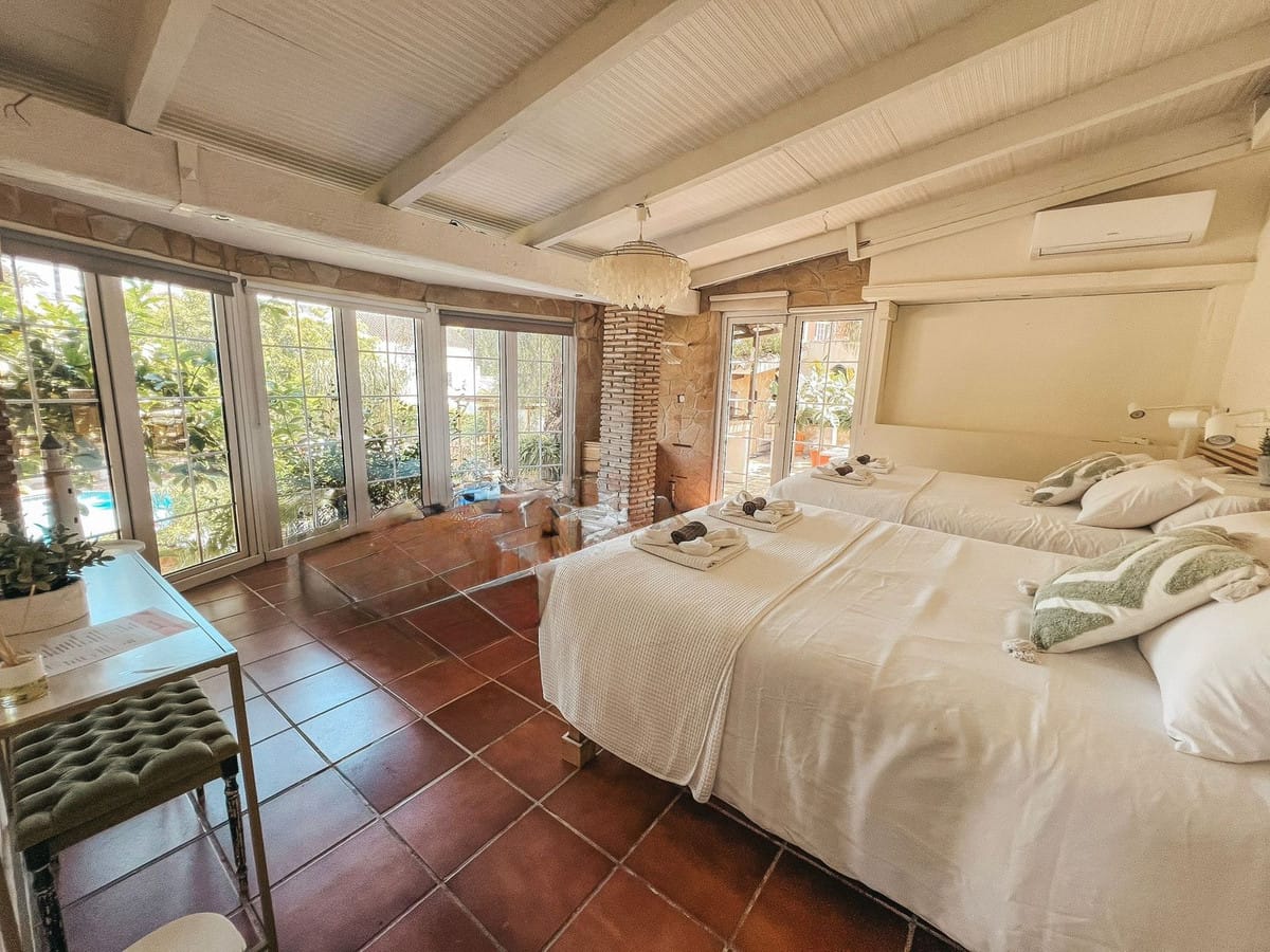 Villa met 5 slaapkamers in Nueva Andalucía, Marbella in Nueva Andalucía - foto 13