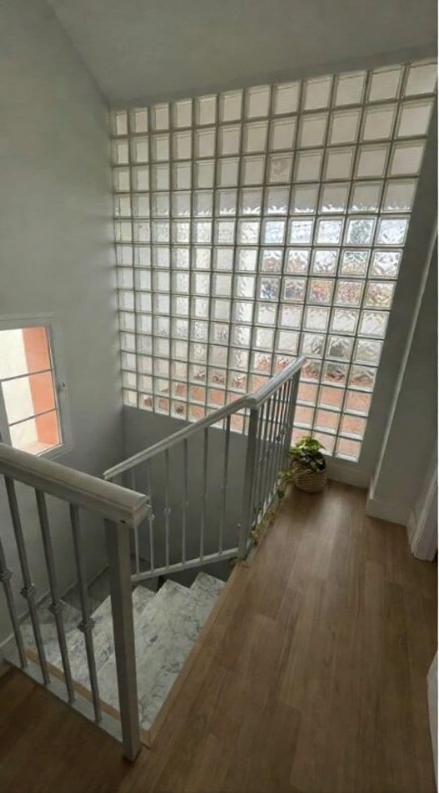 Ruime 4-slaapkamer stadswoning met privégarage en lift in Marbella in Marbella - foto 16