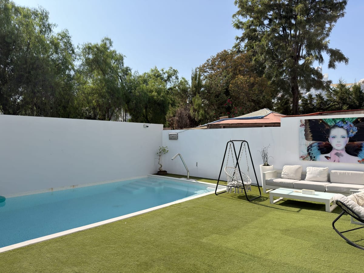 Elegante halfvrijstaande villa met privézwembad nabij Puerto Banús, Nueva Andalucía in Nueva Andalucía - foto 2