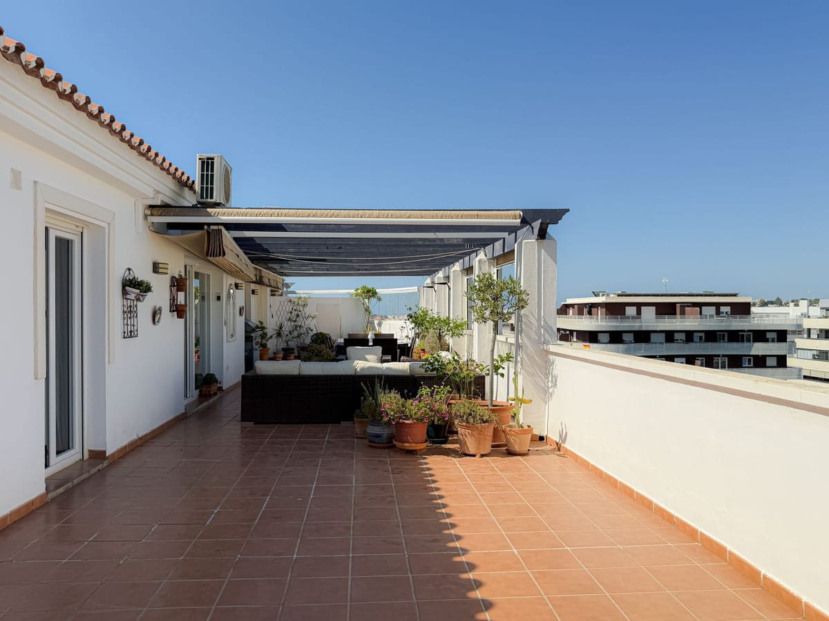 Drie-slaapkamerpenthouse in La Campana, Nueva Andalucía in La Campana - foto 19