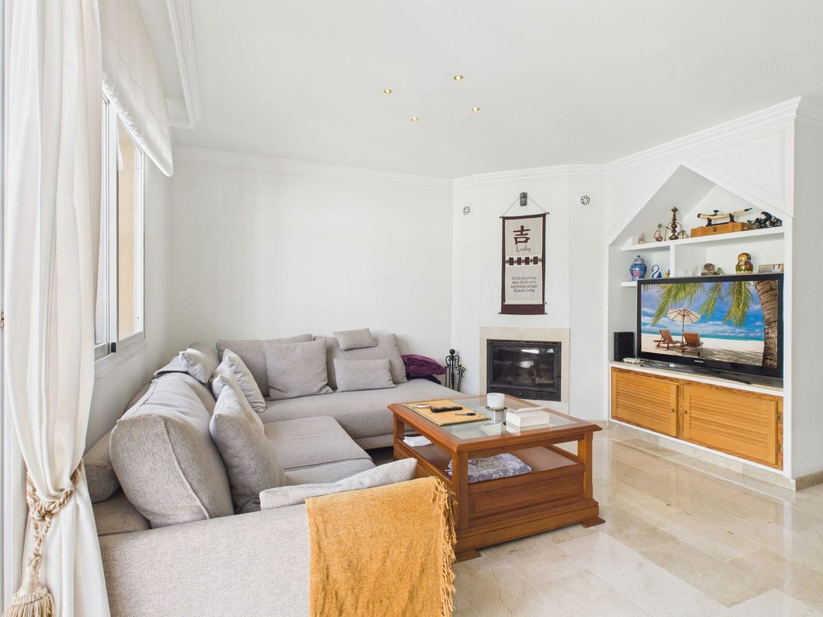 Drie-slaapkamerwoning in Estepona in Estepona - foto 3