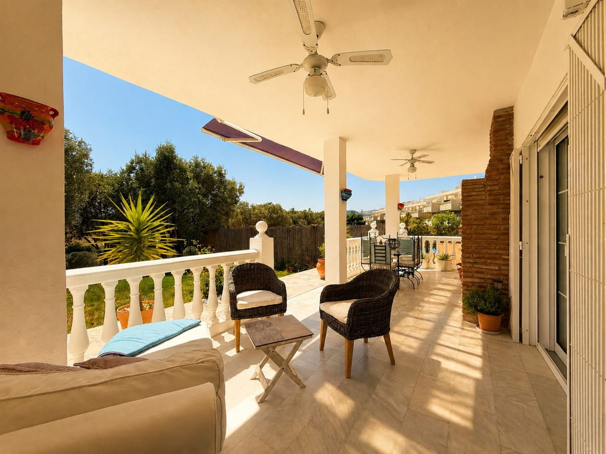 Gelijkvloers appartement met privéterras en tuin aan Estepona Golf in Estepona - foto 20
