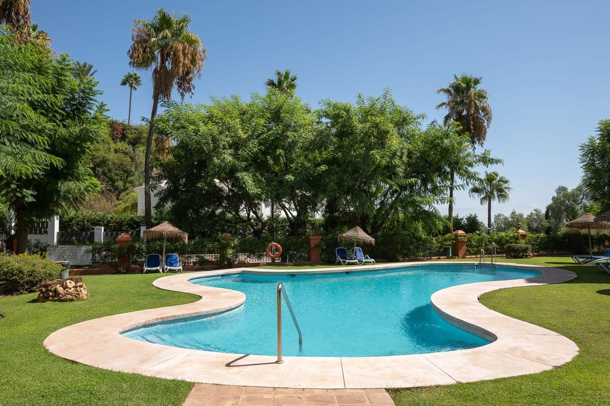 Drie-slaapkamerappartement in Benahavís met panoramisch zeezicht in Benahavís - foto 2