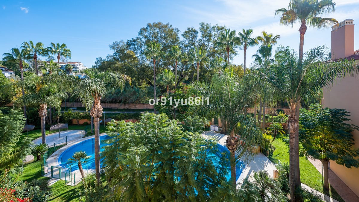 Drie-slaapkamer duplex-penthouse in Marbesa in Marbesa - foto 4