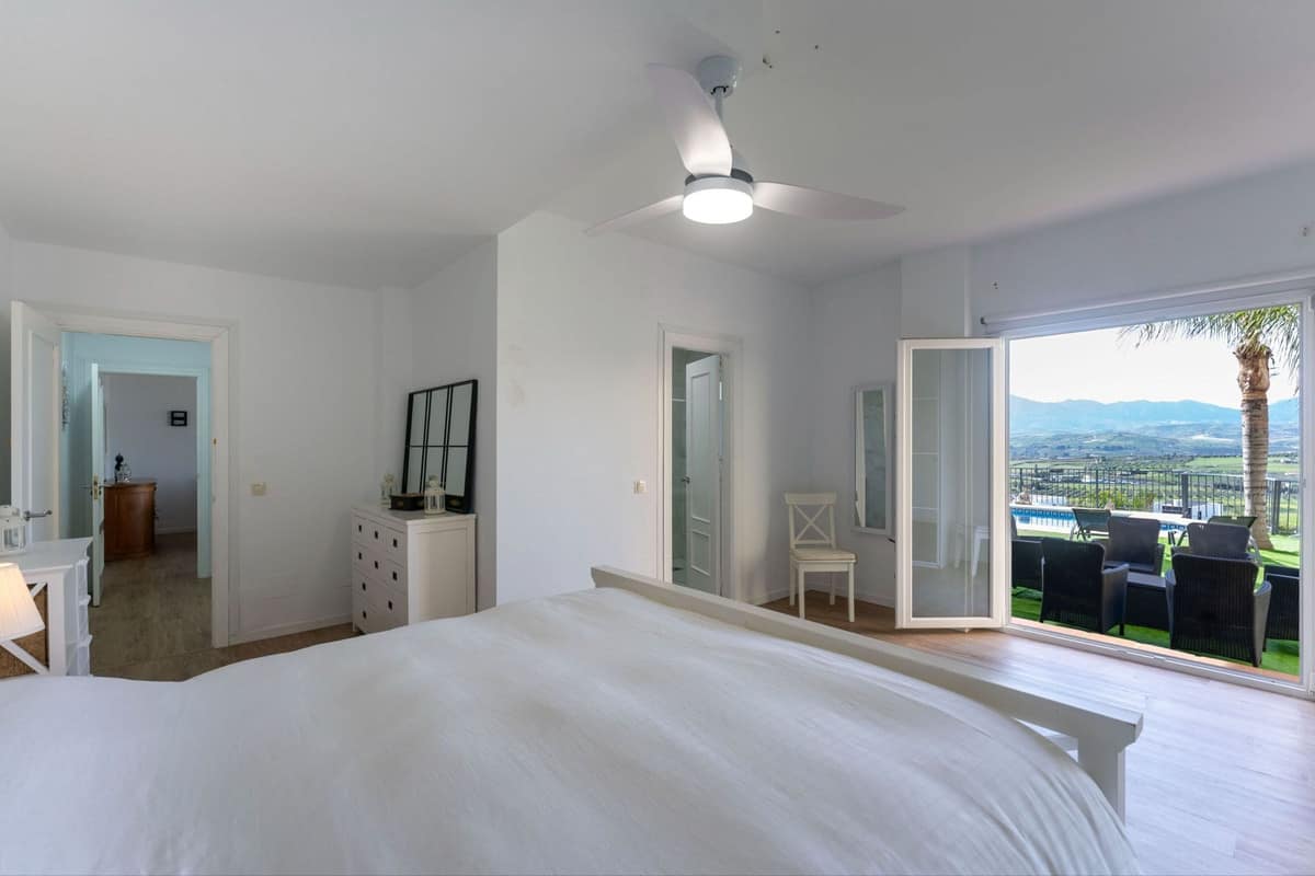 Vrijstaande villa met 5 slaapkamers in Coín in Coín - foto 18