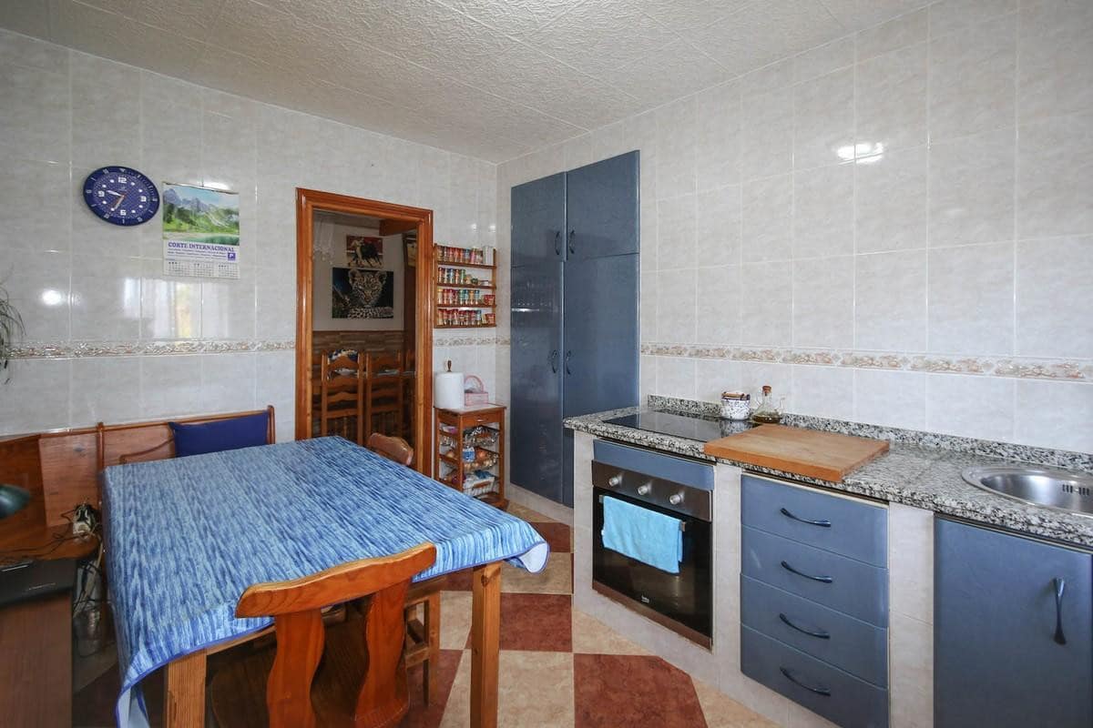 Drie woningen op één perceel in Alhaurín de la Torre – 5 slaapkamers, 4 badkamers in Alhaurín de la Torre - foto 10