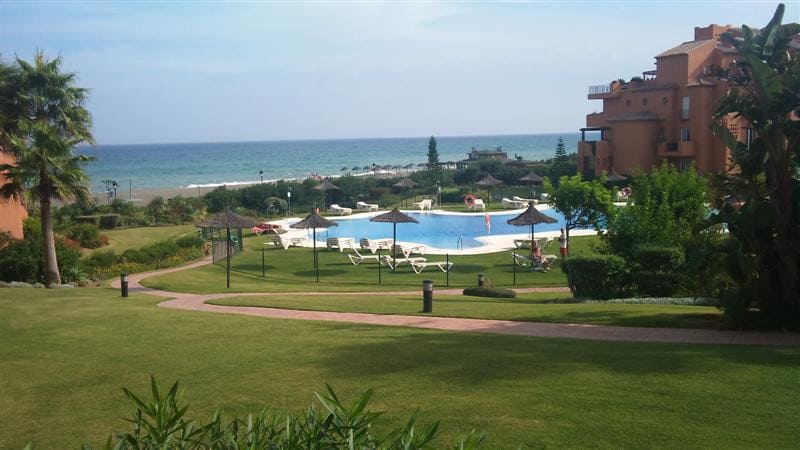 2-slaapkamer appartement direct aan het strand in La Duquesa in La Duquesa - foto 8