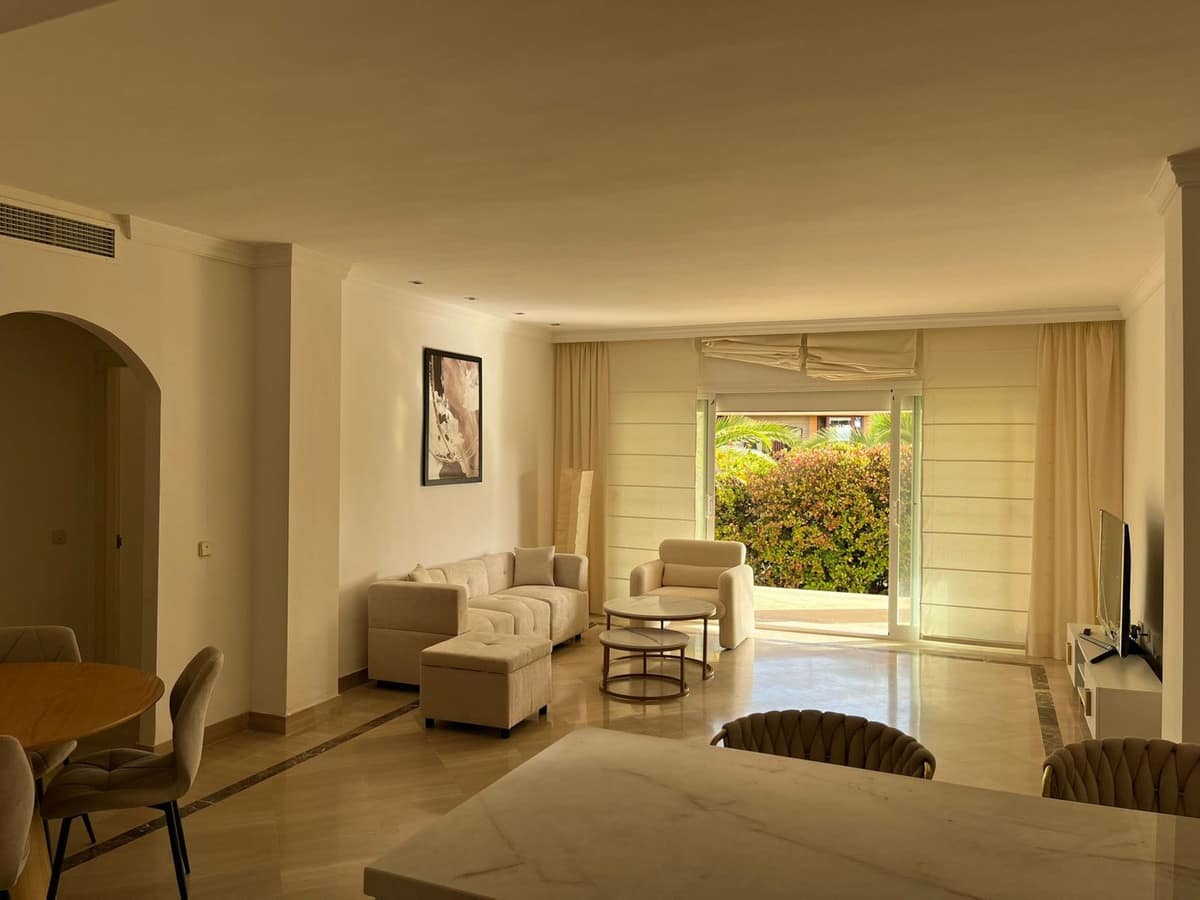 Drie-slaapkamerappartement in Bahía de Marbella in Bahía de Marbella - foto 9