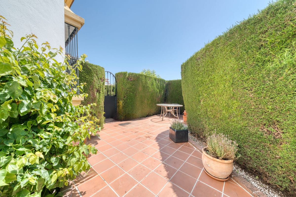 Drie-slaapkamer stadswoning in Bel Air met privé tuin in Bel Air - foto 13