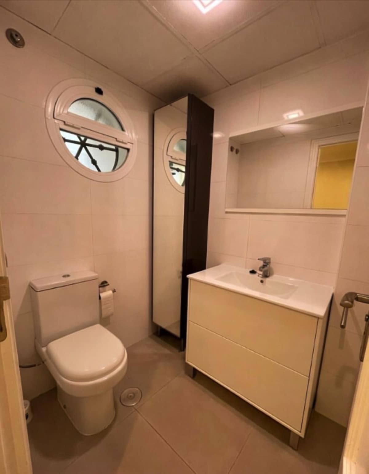 Ruime 4-slaapkamer stadswoning met privégarage en lift in Marbella in Marbella - foto 18