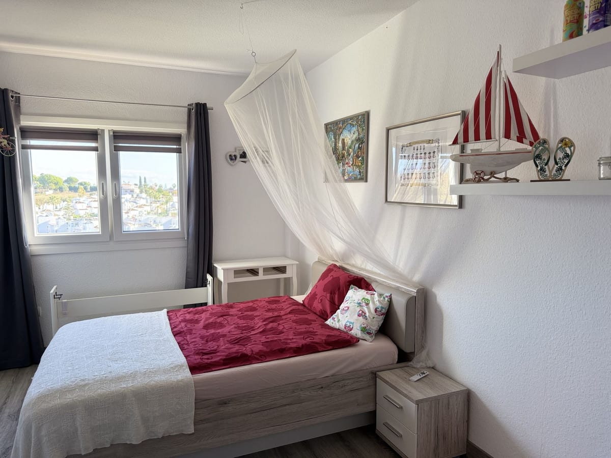 Drie-slaapkamer appartement in Estepona in Estepona - foto 7