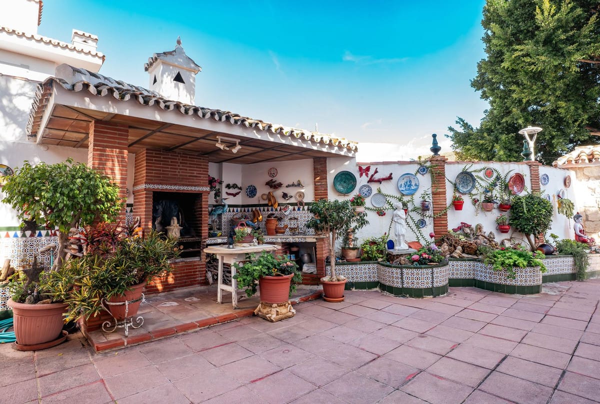 Vrijstaand huis met 5 slaapkamers in Los Pacos in Los Pacos - foto 4