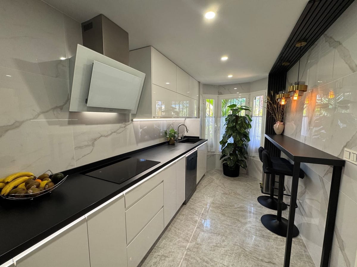 4-slaapkamer rijwoning in Calahonda met privé tuin en garage in Calahonda - foto 7