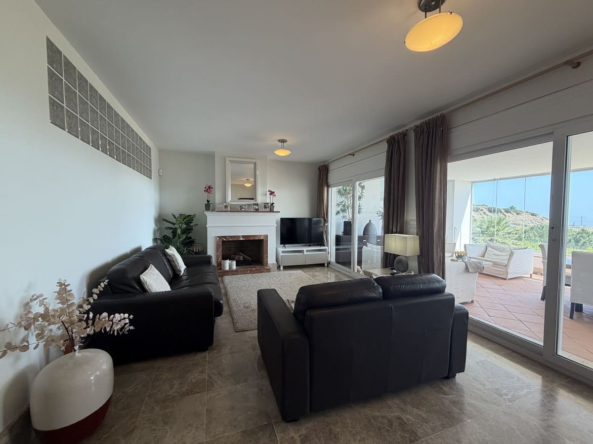 Drie slaapkamers, halfvrijstaande duplex-tussenwoning in Marbella (Santa Clara) in Marbella - foto 19