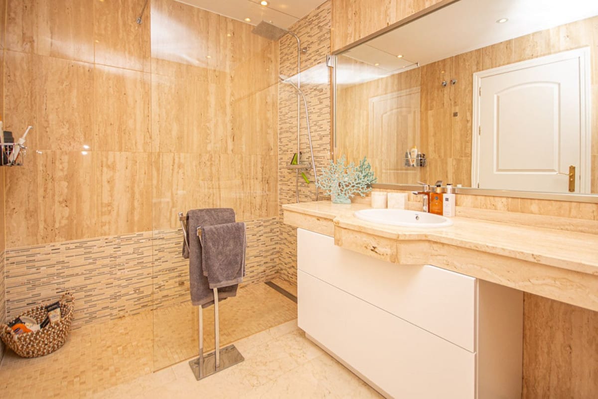 Appartement met 2 slaapkamers in Elviria in Elviria - foto 10