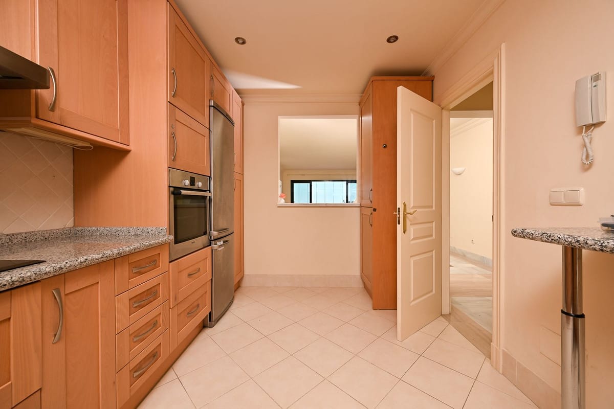 Drie-slaapkamerappartement in Benahavís met panoramisch zeezicht in Benahavís - foto 5