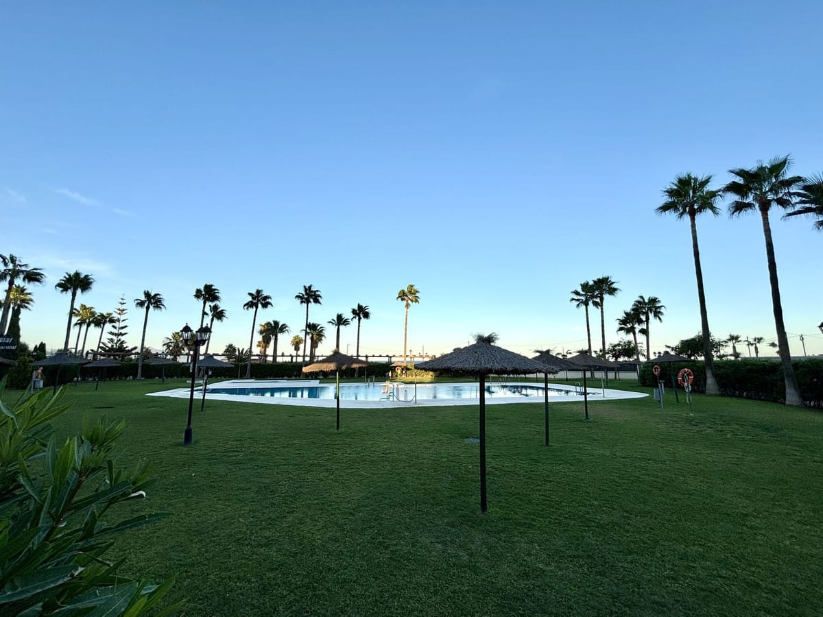 Appartement op de begane grond in Estepona, Costa del Sol in San Luis de Sabinillas - foto 19