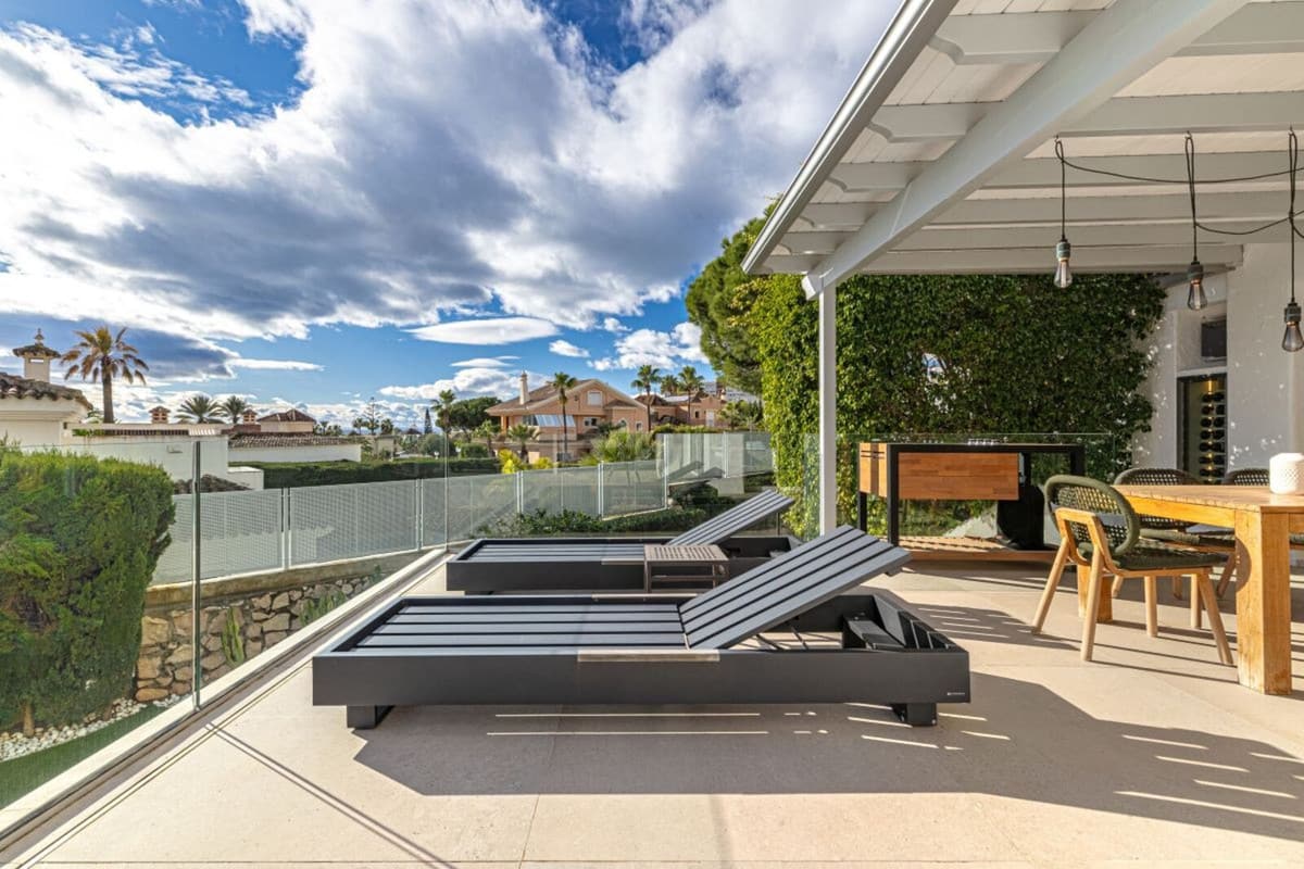 Villa 5 slaapkamers in Las Chapas, Marbella — R5255731 in Las Chapas - foto 17