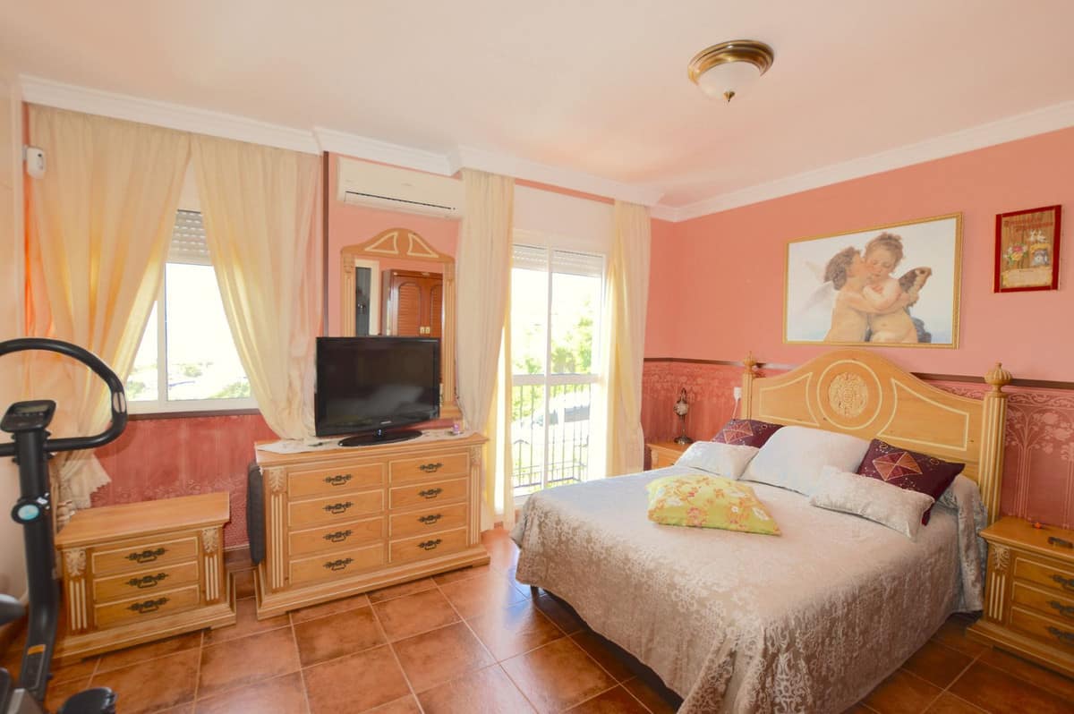 Rijtjeshuis in mediterrane stijl met adembenemend zeezicht in Altos de Los Monteros in Altos de los Monteros - foto 14