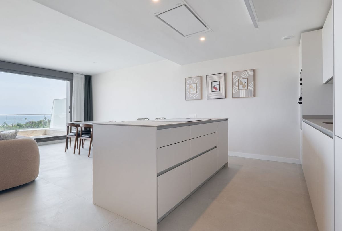 Twee-slaapkamer duplex in Libella, Estepona in Selwo - foto 3