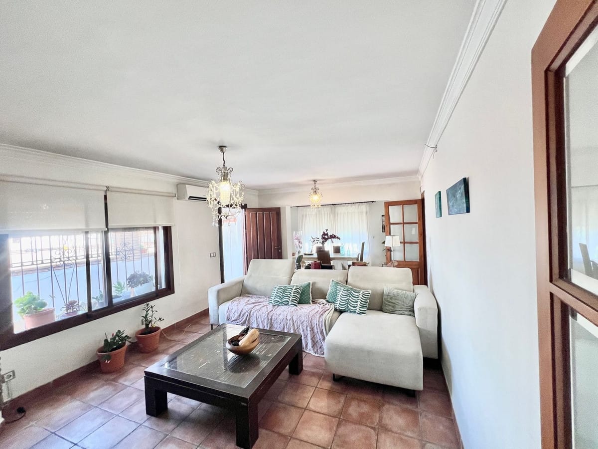 4-slaapkamer villa in Nueva Andalucía in Nueva Andalucía - foto 4