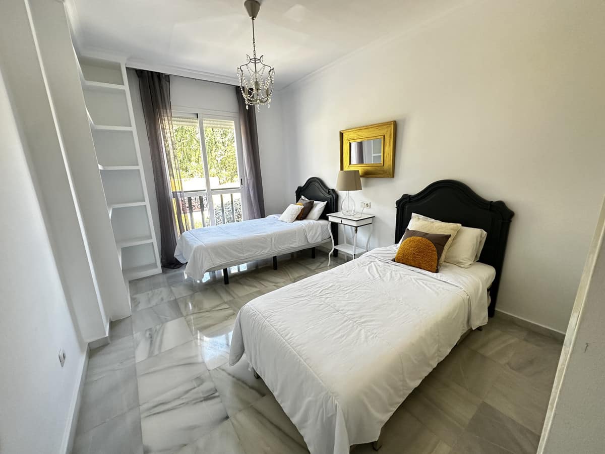 Appartement met 2 slaapkamers in Nueva Andalucía in Nueva Andalucía - foto 2