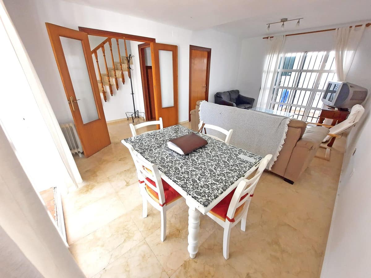 Rijtjeswoning met 4 slaapkamers in Las Lagunas de Mijas Costa in Las Lagunas - foto 6